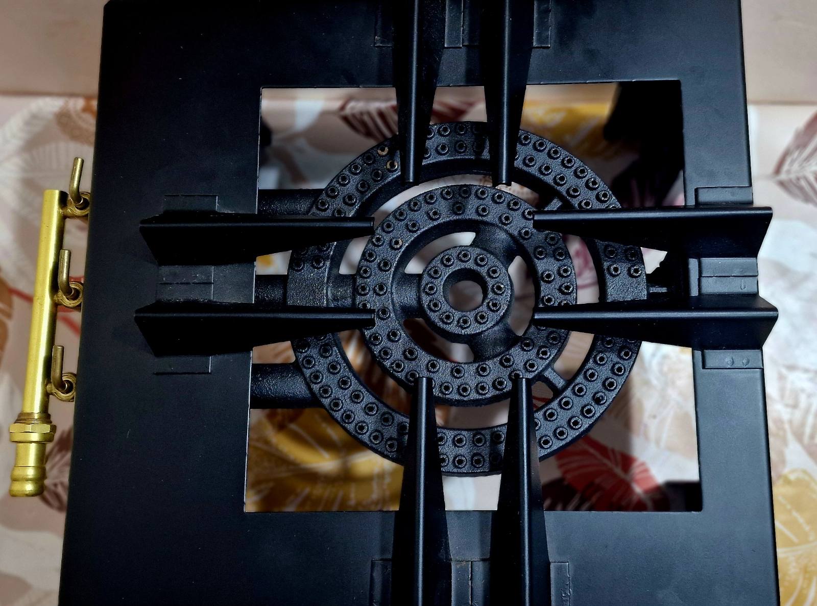 الطابونة الفولاذية